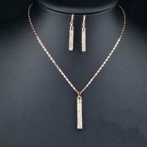 New Elegant and Romantic Earrings/ Necklace Set